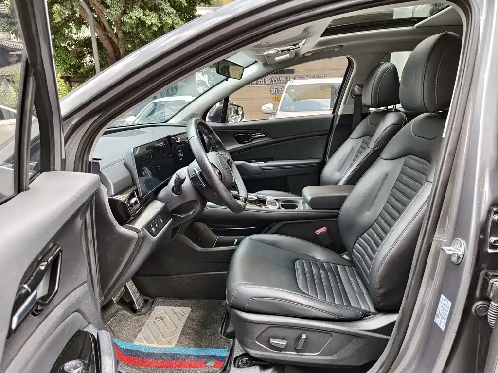 Kia Sorento 2023 2.0T FWD Premium Edition 2024 - thumbnail 9