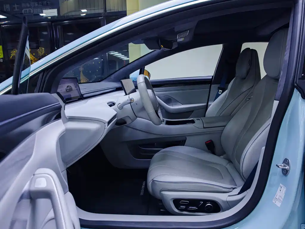 AITO Luxeed S7 2024 Max+ RWD Ultra Range Intelligent Driving Edition 2024 - thumbnail 4