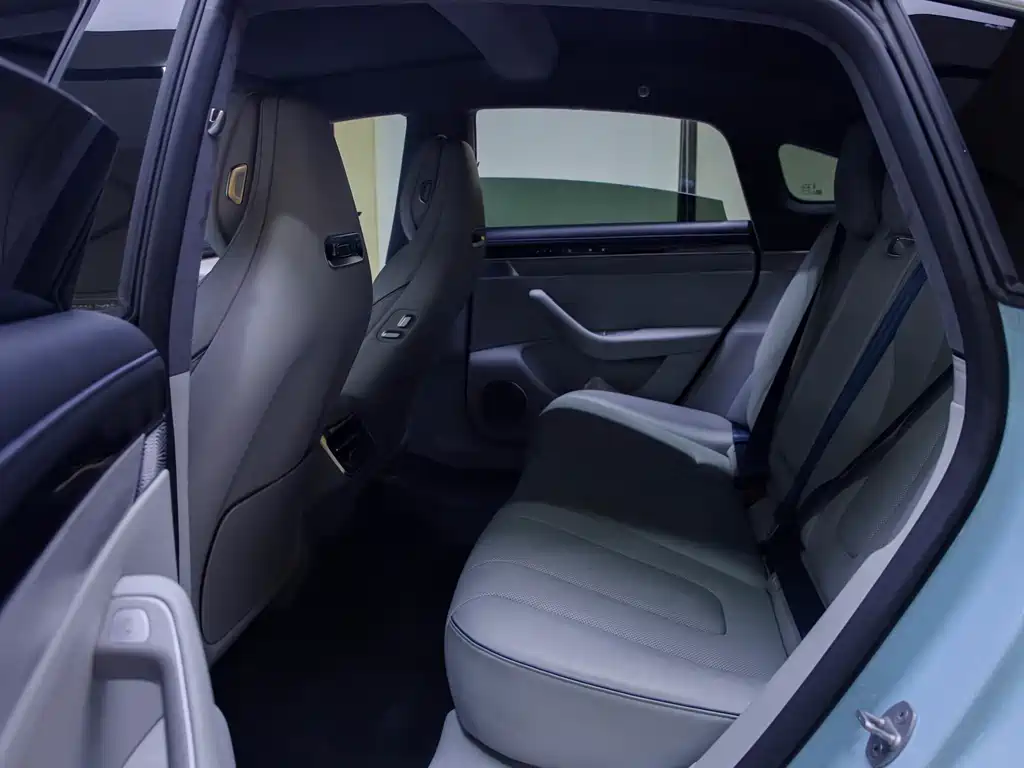 AITO Luxeed S7 2024 Max+ RWD Ultra Range Intelligent Driving Edition 2024 - thumbnail 6