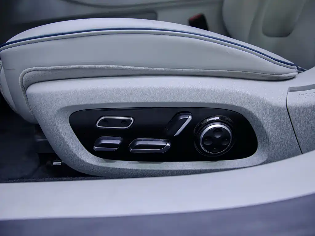 AITO Luxeed S7 2024 Max+ RWD Ultra Range Intelligent Driving Edition 2024 - thumbnail 12