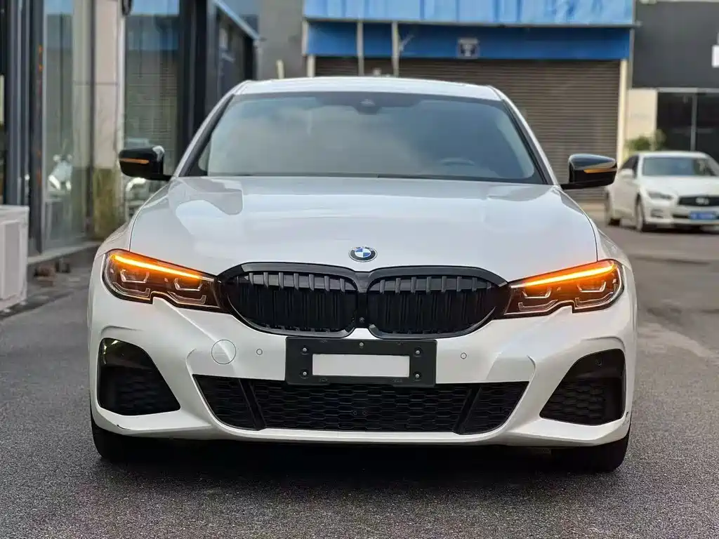 BMW BMW 3 Series 2021 Model 325Li M Sport Shadow Night Package 2021 - thumbnail 2