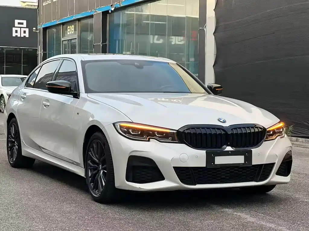 BMW BMW 3 Series 2021 Model 325Li M Sport Shadow Night Package 2021 - thumbnail 3