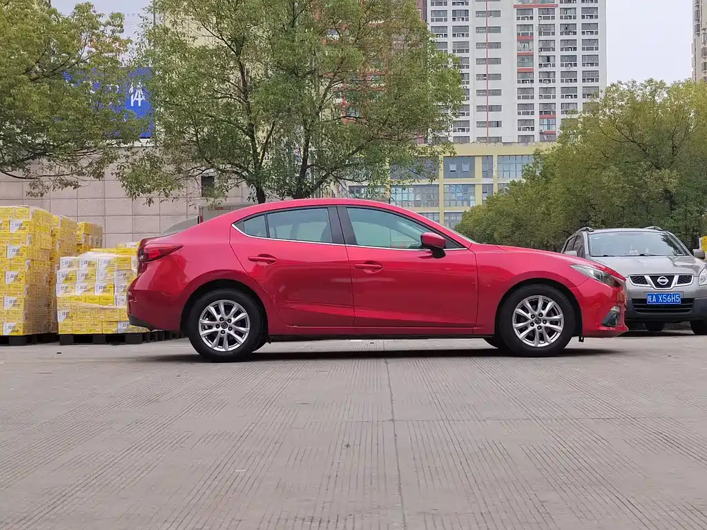 Mazda Mazda 3 Axela 2014 Sedan 1.5L Automatic Luxury Model 2015 - thumbnail 8