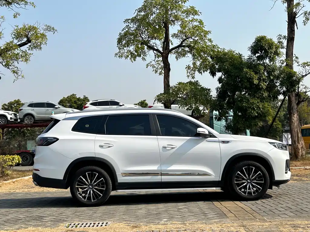 Chery Chery Tiggo 8 PLUS 2022 Kunpeng Edition 390TGDI DCT Premium Version 2022 - thumbnail 17