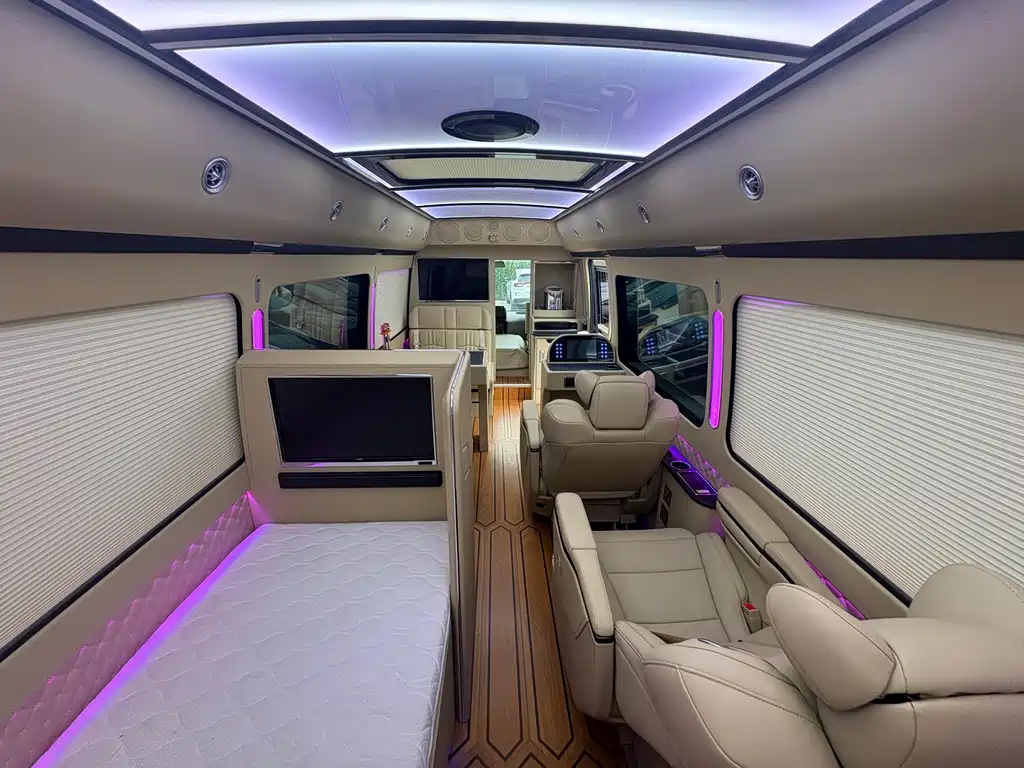 Toyota Toyota Coaster 2024 4.0L Manual 2025 - thumbnail 15