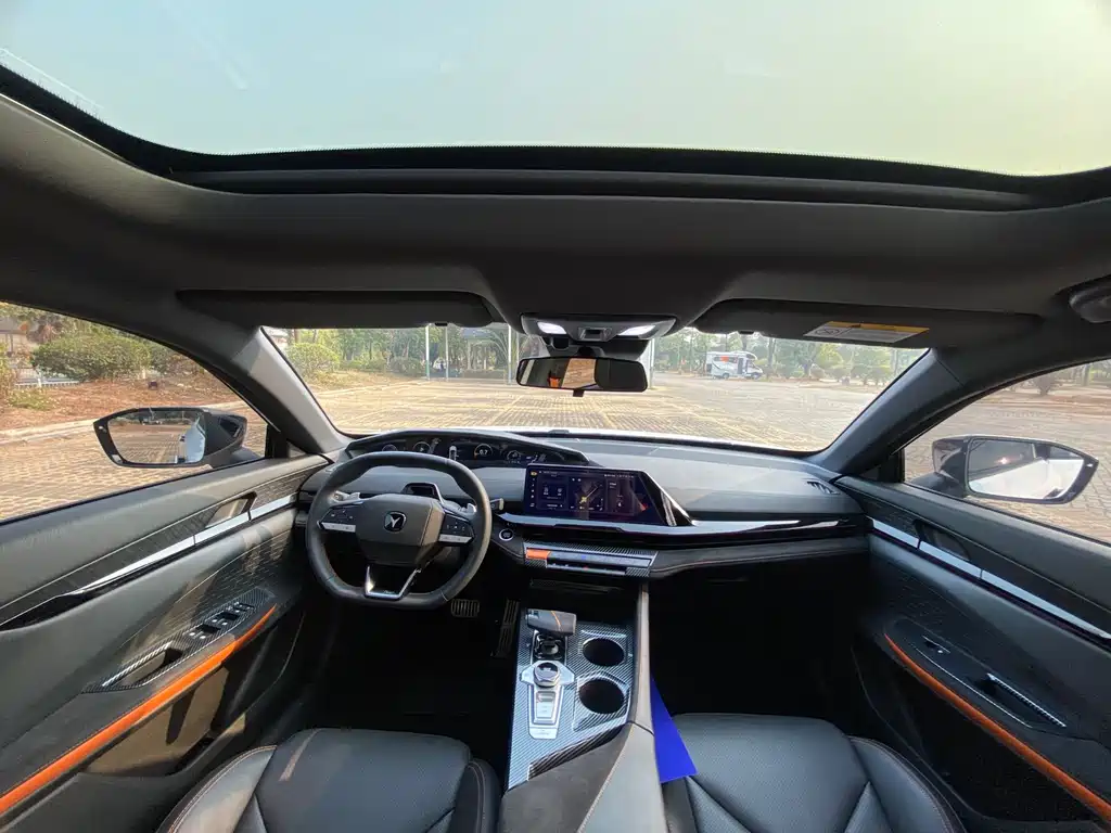 Changan Changan UNI-V 2022 1.5T Sport Edition 2022 - thumbnail 5