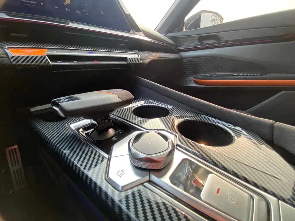 Changan Changan UNI-V 2022 1.5T Sport Edition 2022 - thumbnail 9