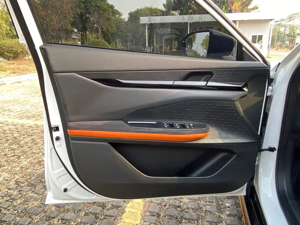 Changan Changan UNI-V 2022 1.5T Sport Edition 2022 - thumbnail 13
