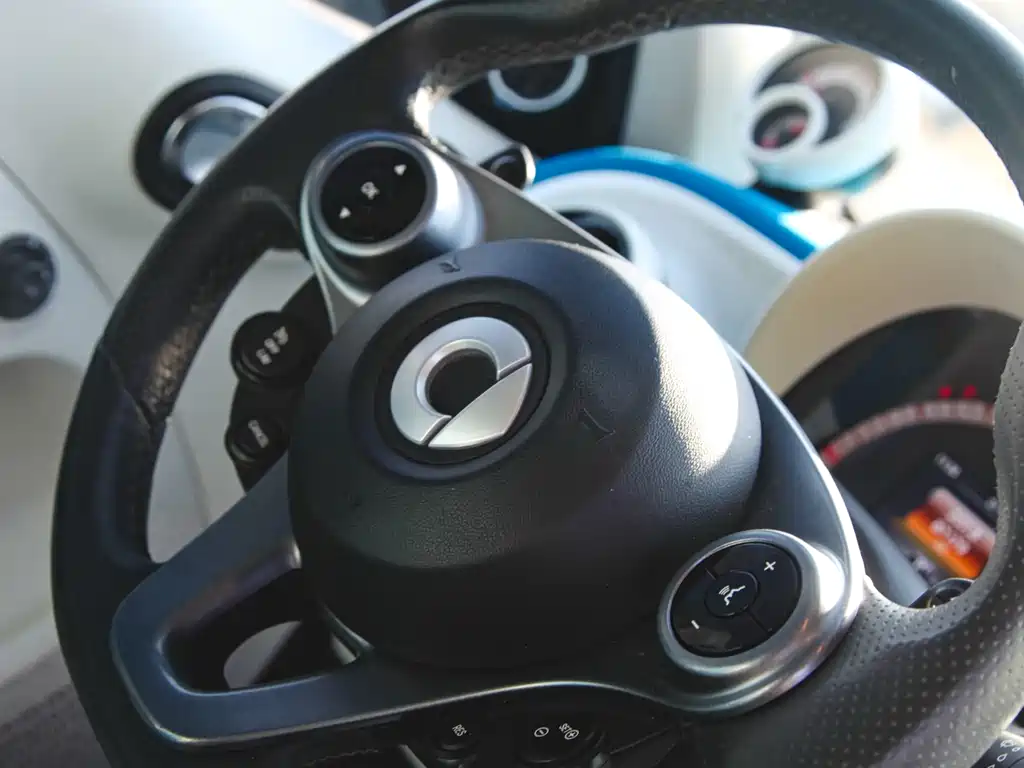 smart smart forfour 2016 0.9T 66 kW Passion Edition 2017 - thumbnail 2