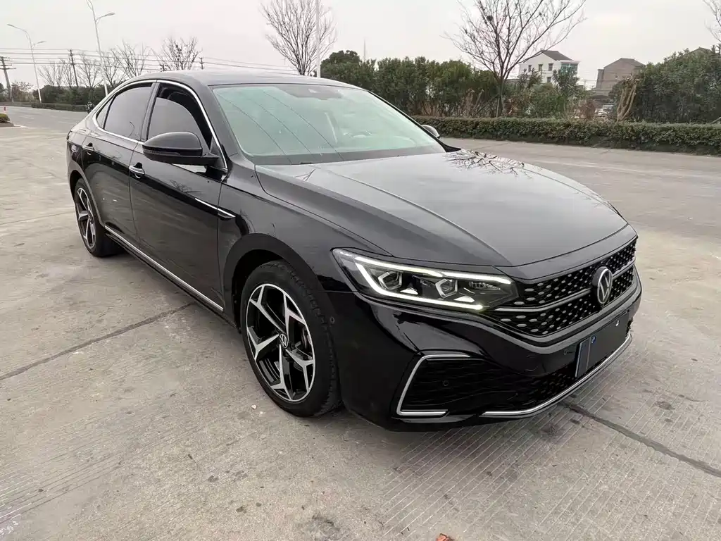 Volkswagen Volkswagen Passat 2023 Facelift 330TSI Galaxy Luxury Edition 2023 - thumbnail 3