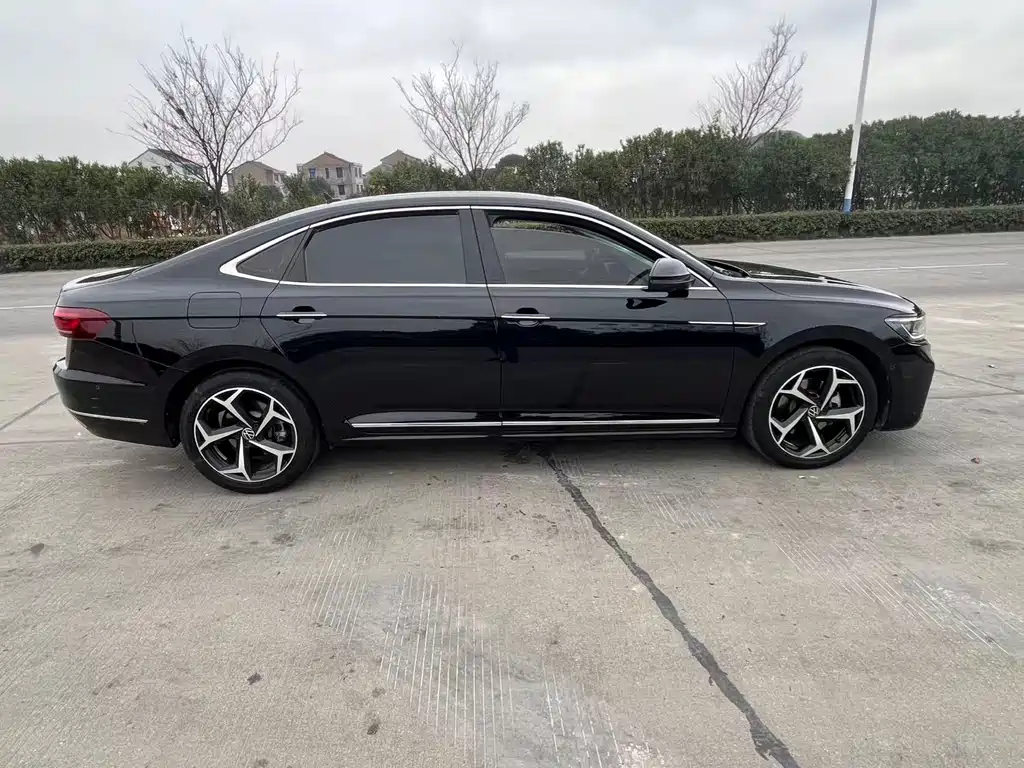 Volkswagen Volkswagen Passat 2023 Facelift 330TSI Galaxy Luxury Edition 2023 - thumbnail 9