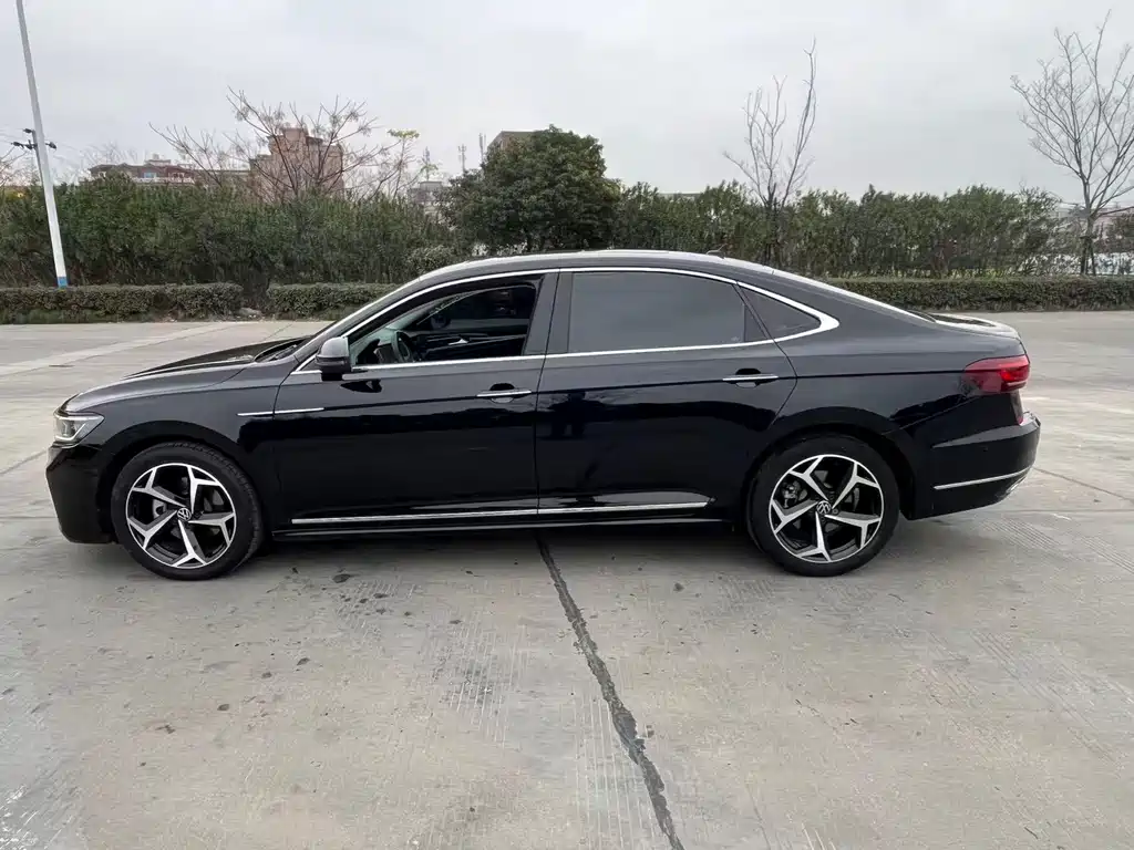 Volkswagen Volkswagen Passat 2023 Facelift 330TSI Galaxy Luxury Edition 2023 - thumbnail 12