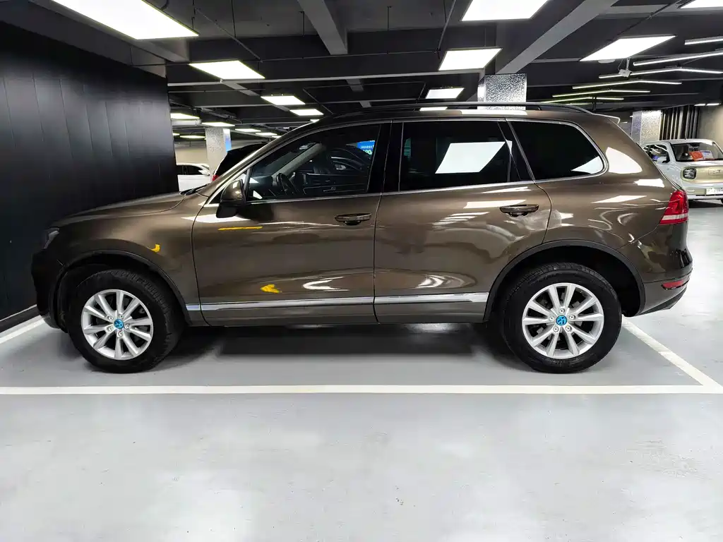 Volkswagen Volkswagen Touareg 2011 3.0 TSI High Configuration Model 2013 - thumbnail 16