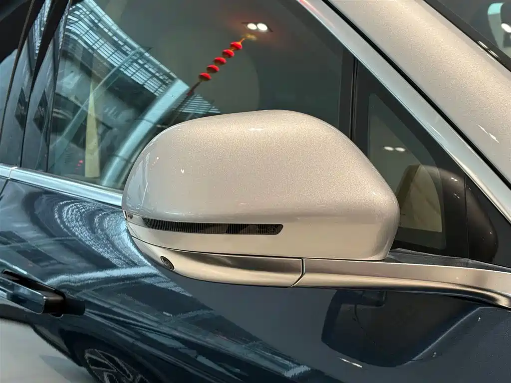 AITO Aito M9 2025 Extended Range Ultra 52kWh 6-seat Version (192-line LiDAR) 2025 - thumbnail 7