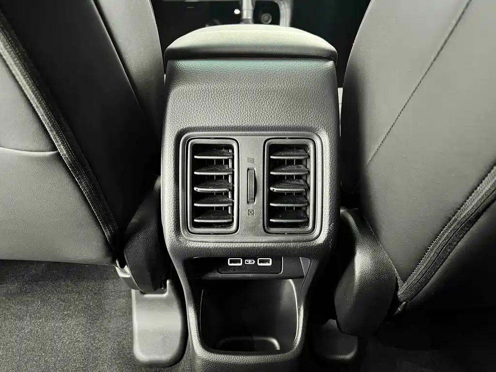 Honda Honda Vezel 2023 1.5L CVT Pioneer Edition 2023 - thumbnail 14