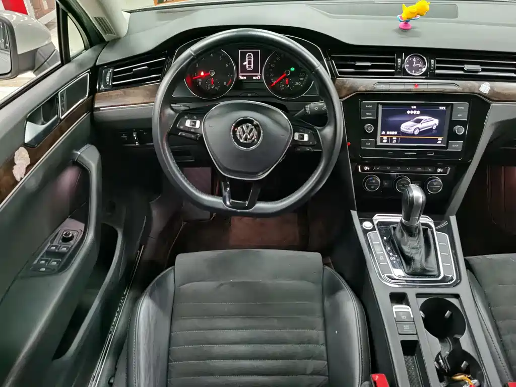 Volkswagen Magotan 2018 330TSI DSG Luxury Edition 2018 - thumbnail 6