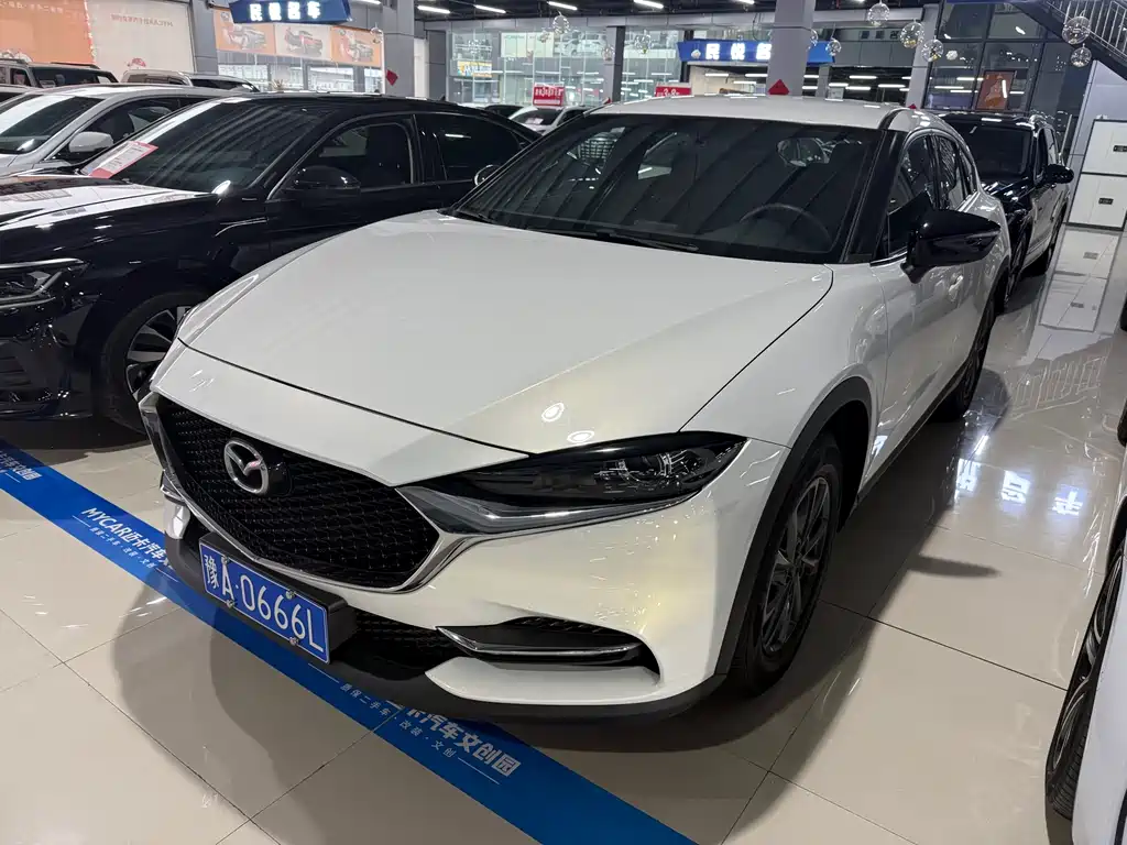 Mazda Mazda CX-4 2020 2.0L Automatic Front-Wheel Drive Blue Sky Youth Edition 2020 - thumbnail 3