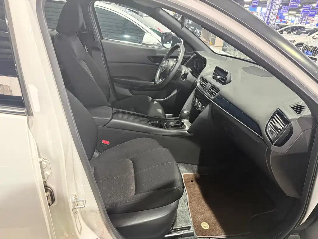 Mazda Mazda CX-4 2020 2.0L Automatic Front-Wheel Drive Blue Sky Youth Edition 2020 - thumbnail 4