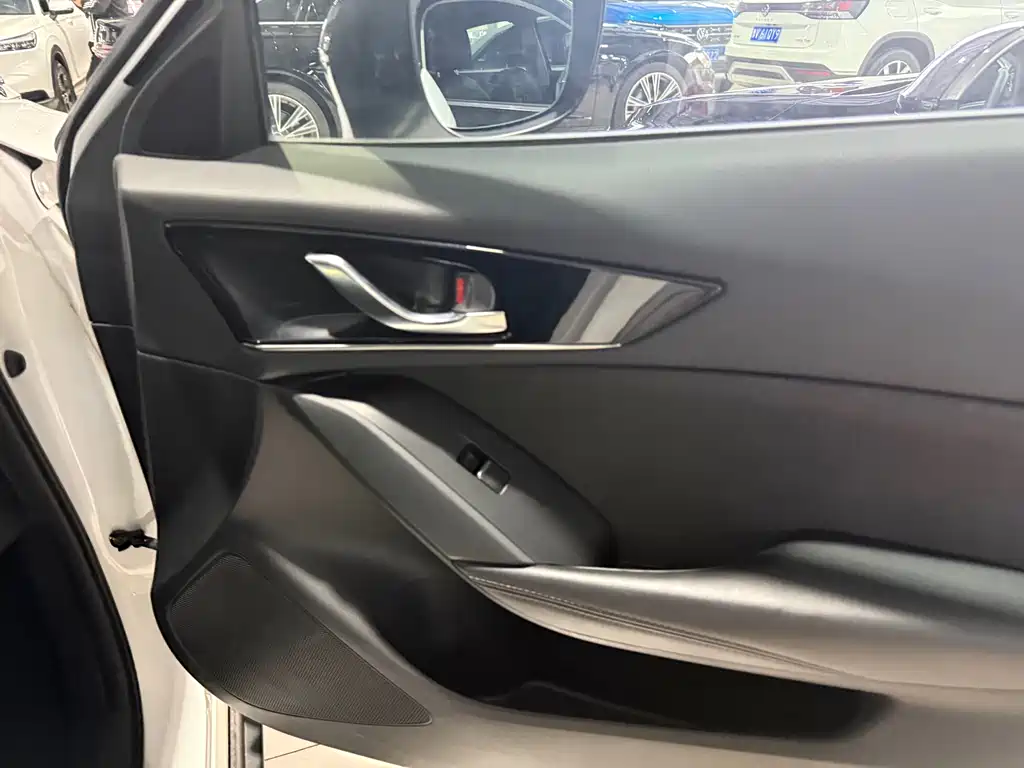 Mazda Mazda CX-4 2020 2.0L Automatic Front-Wheel Drive Blue Sky Youth Edition 2020 - thumbnail 5