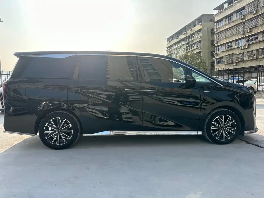 GAC Trumpchi GAC Trumpchi M8 2023 Master Series Hybrid Flagship Edition 2023 - thumbnail 4