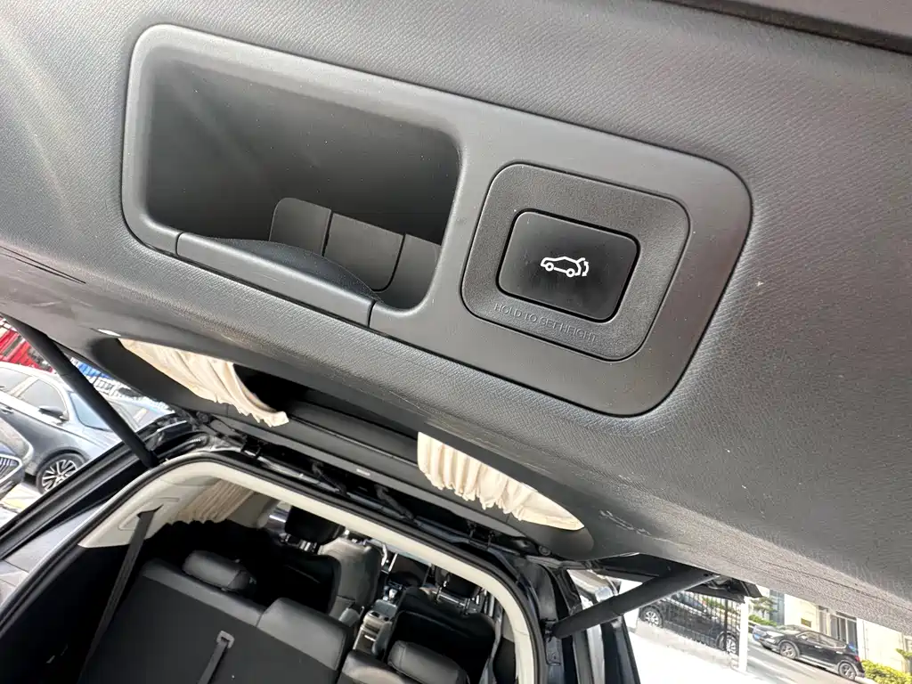 GAC Trumpchi GAC Trumpchi M8 2023 Master Series Hybrid Flagship Edition 2023 - thumbnail 29