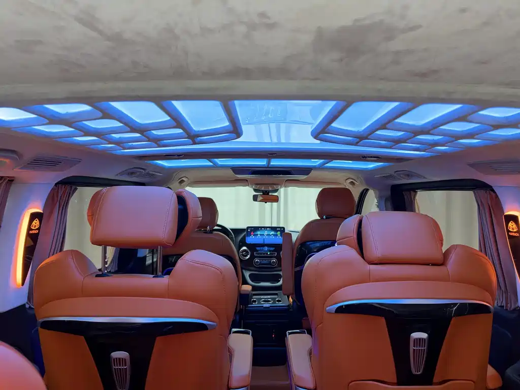 Mercedes-Benz Vito 2021 2.0T Business Edition 7-Seater 2022 - thumbnail 7
