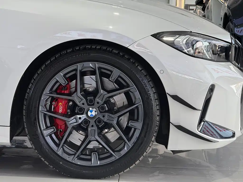 BMW BMW 3 Series 330Li M Sport Night Edition 2025 - thumbnail 4