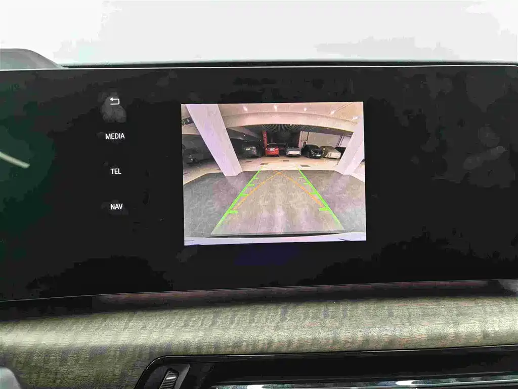 BMW BMW X1 2023 xDrive25Li X Design Edition 2024 - thumbnail 12