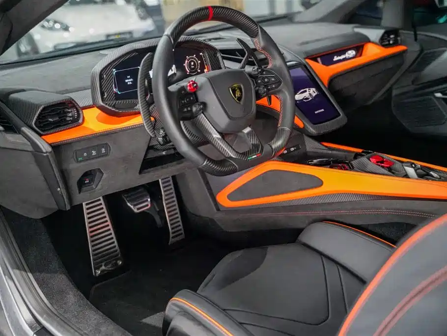 Lamborghini Lamborghini Revuelto 2026 - thumbnail 2