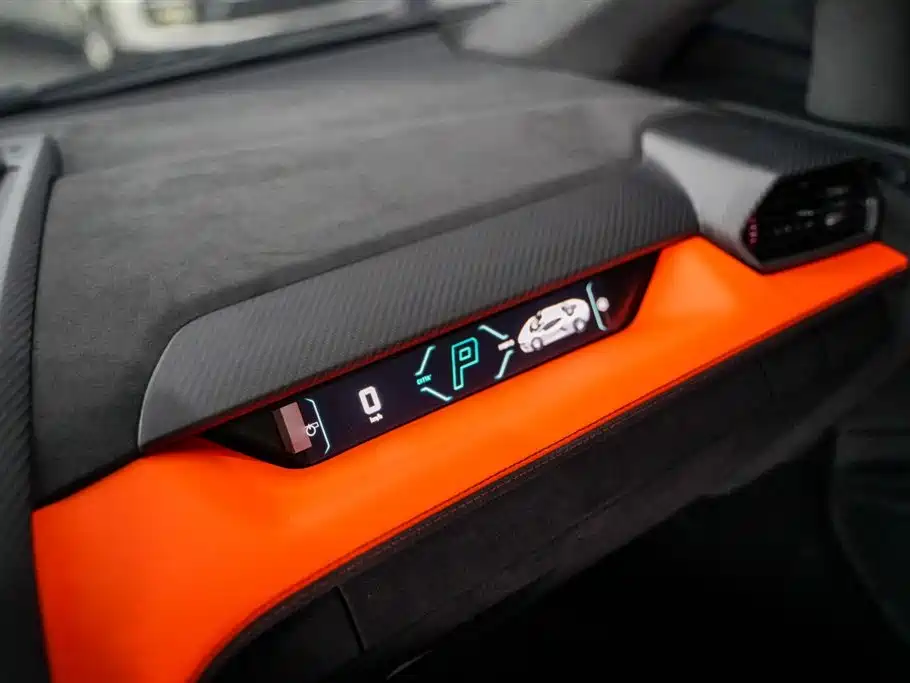 Lamborghini Lamborghini Revuelto 2026 - thumbnail 21