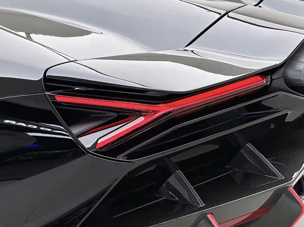 Lamborghini Revuelto 2023 6.5L PHEV Standard Edition 2025 - thumbnail 14