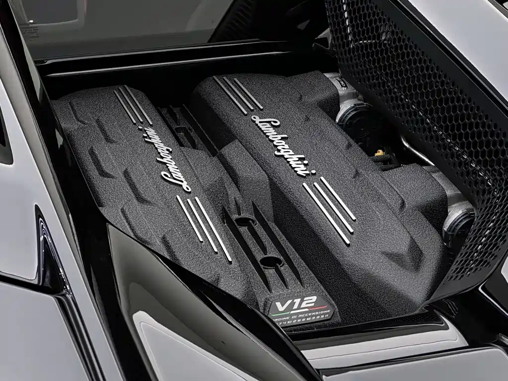 Lamborghini Revuelto 2023 6.5L PHEV Standard Edition 2025 - thumbnail 15