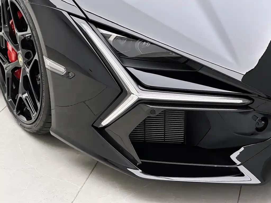 Lamborghini Revuelto 2023 6.5L PHEV Standard Edition 2025 - thumbnail 17