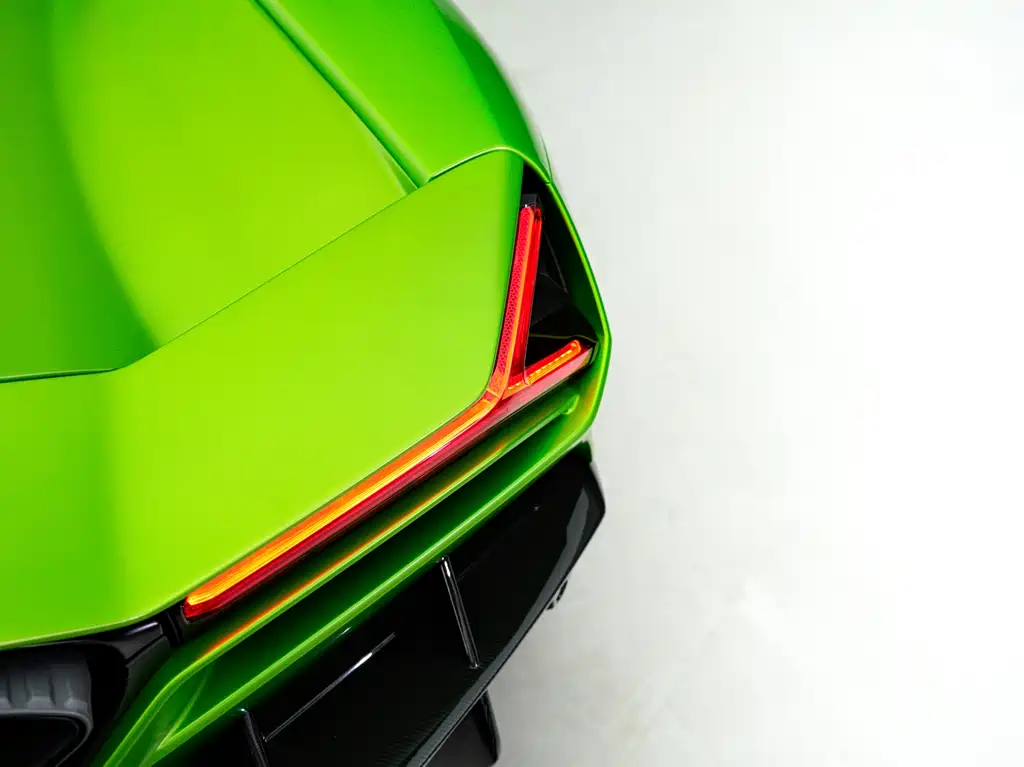 Lamborghini Lamborghini Revuelto 2023 6.5L PHEV Standard 2025 - thumbnail 14