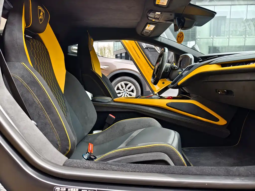 Lamborghini Revuelto 2023 6.5L PHEV Standard 2025 - thumbnail 13