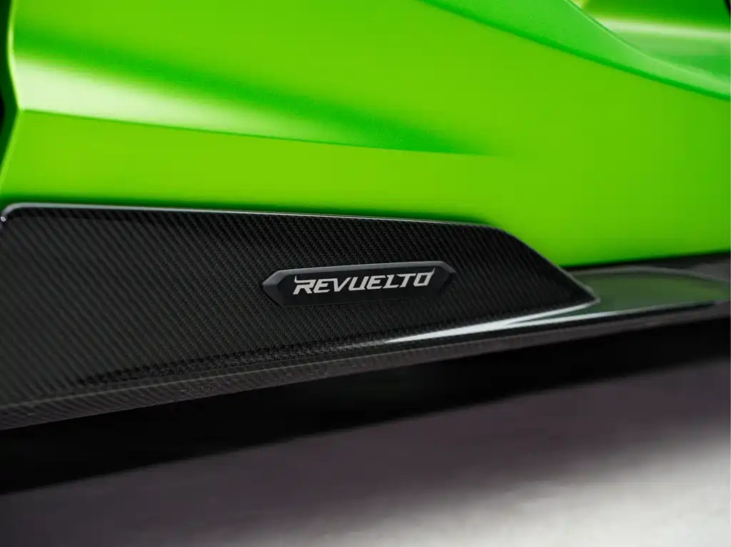 Lamborghini Lamborghini Revuelto 2023 6.5L PHEV Standard 2025 - thumbnail 20