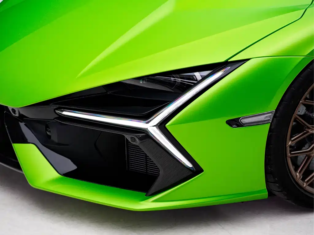 Lamborghini Lamborghini Revuelto 2023 6.5L PHEV Standard 2025 - thumbnail 23