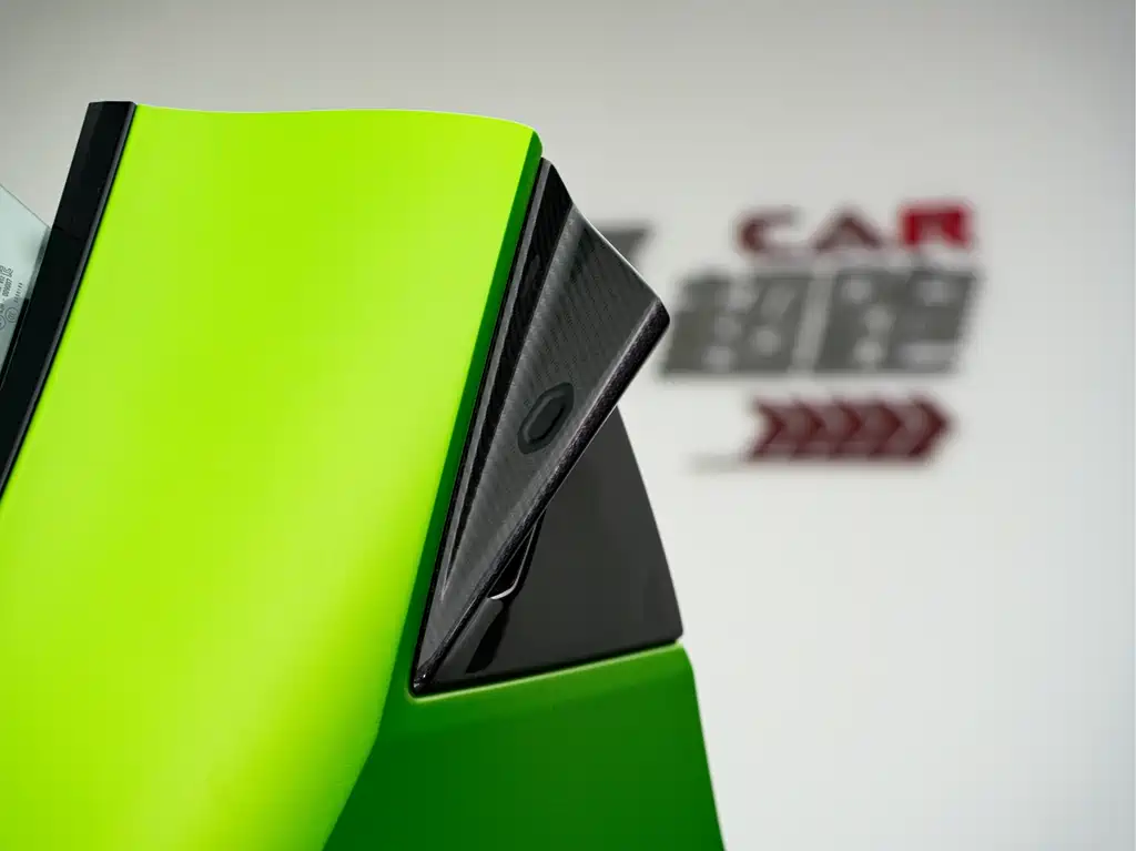 Lamborghini Lamborghini Revuelto 2023 6.5L PHEV Standard 2025 - thumbnail 24