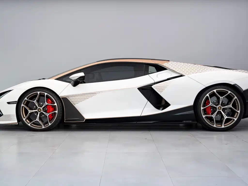 Lamborghini Revuelto 2023 6.5L PHEV Standard Edition 2025 - thumbnail 6