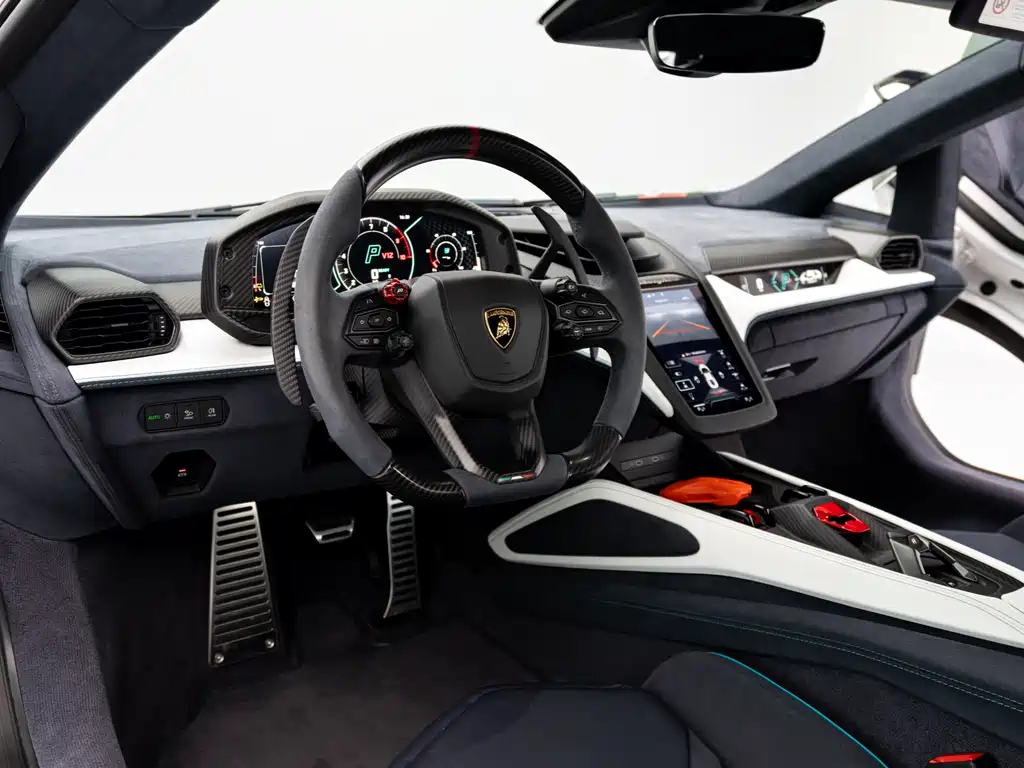Lamborghini Revuelto 2023 6.5L PHEV Standard Edition 2025 - thumbnail 8