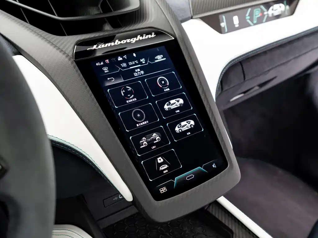 Lamborghini Revuelto 2023 6.5L PHEV Standard Edition 2025 - thumbnail 12