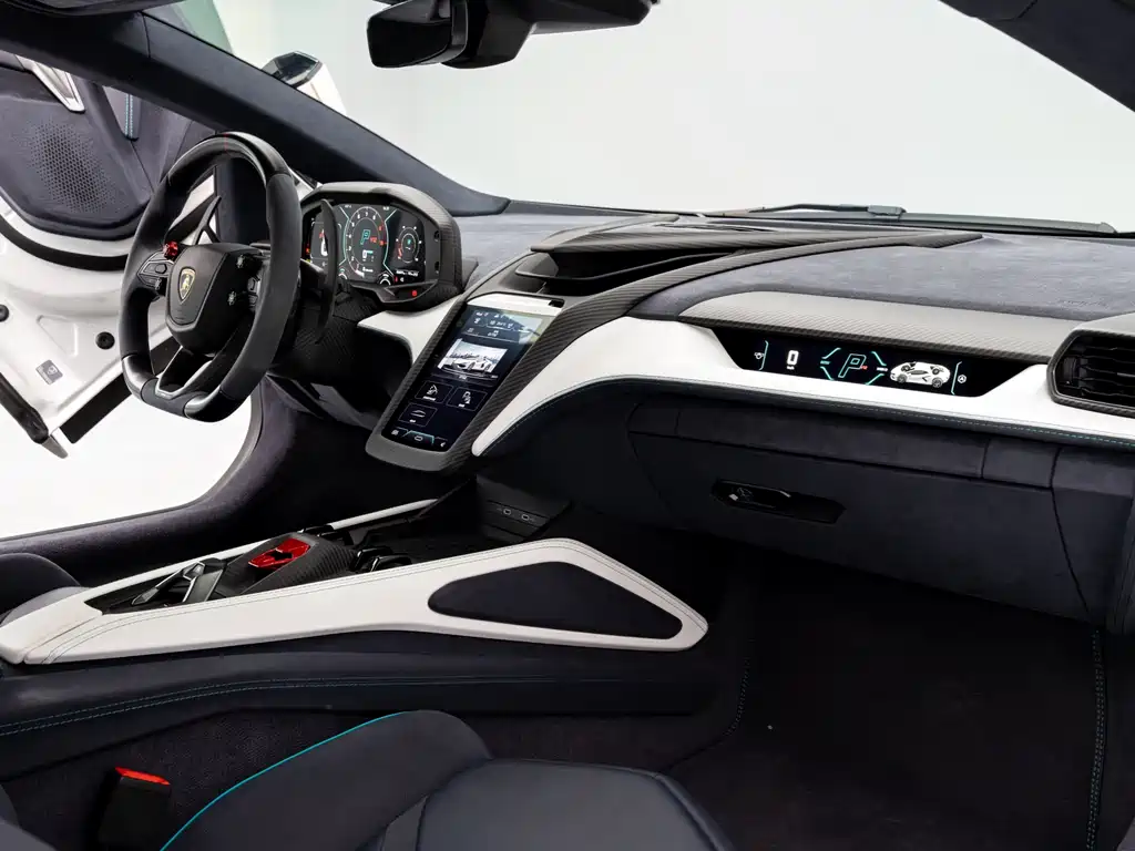 Lamborghini Revuelto 2023 6.5L PHEV Standard Edition 2025 - thumbnail 18