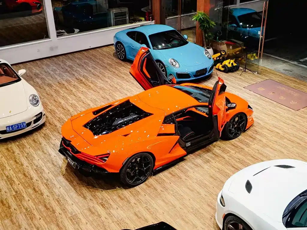 Lamborghini Revuelto 2025 - thumbnail 9
