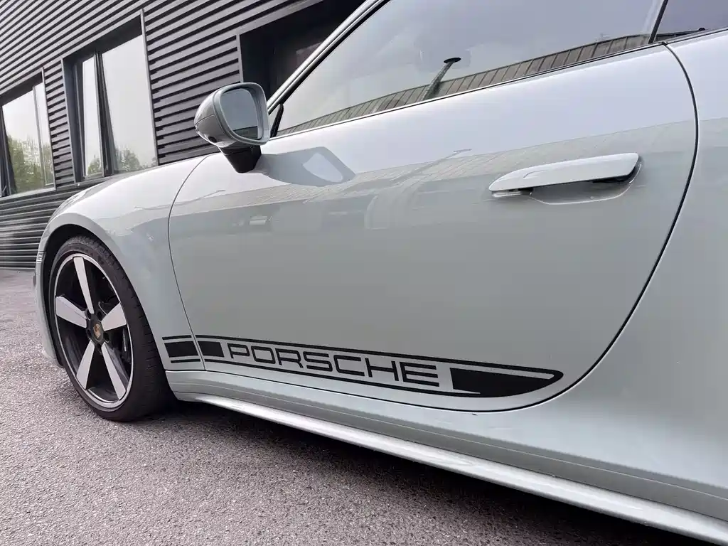 Porsche Porsche 911 Carrera 2025 - thumbnail 15