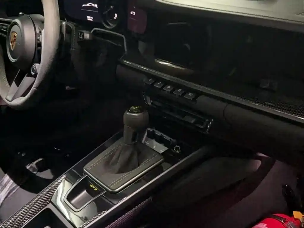 Porsche Porsche 911 GT3 2025 - thumbnail 12