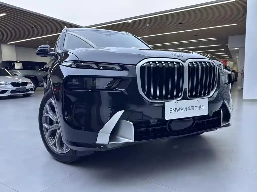 BMW BMW X7 xDrive40i Leading Luxury Package 2026 - thumbnail 7