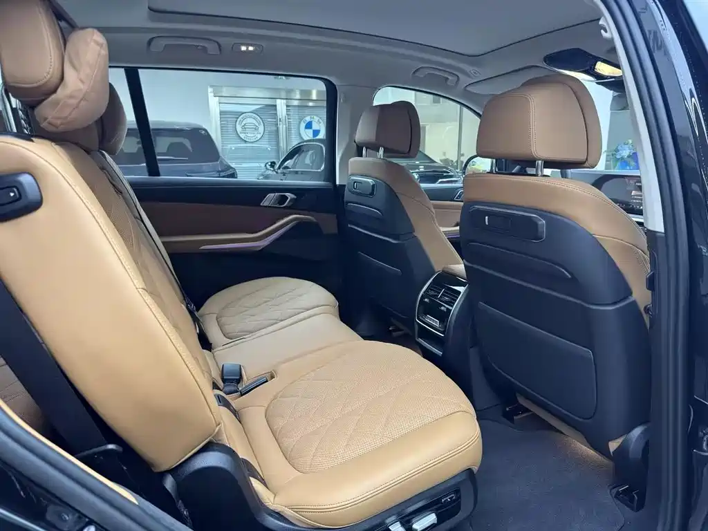 BMW BMW X7 xDrive40i Leading Luxury Package 2026 - thumbnail 12