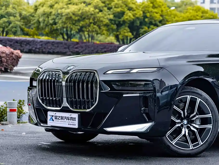 BMW BMW 7 Series 2026 735Li M Sport Package 2026 - thumbnail 3