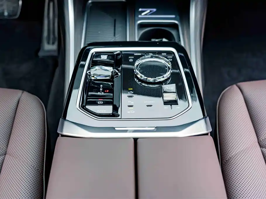 BMW BMW 7 Series 2026 735Li M Sport Package 2026 - thumbnail 12