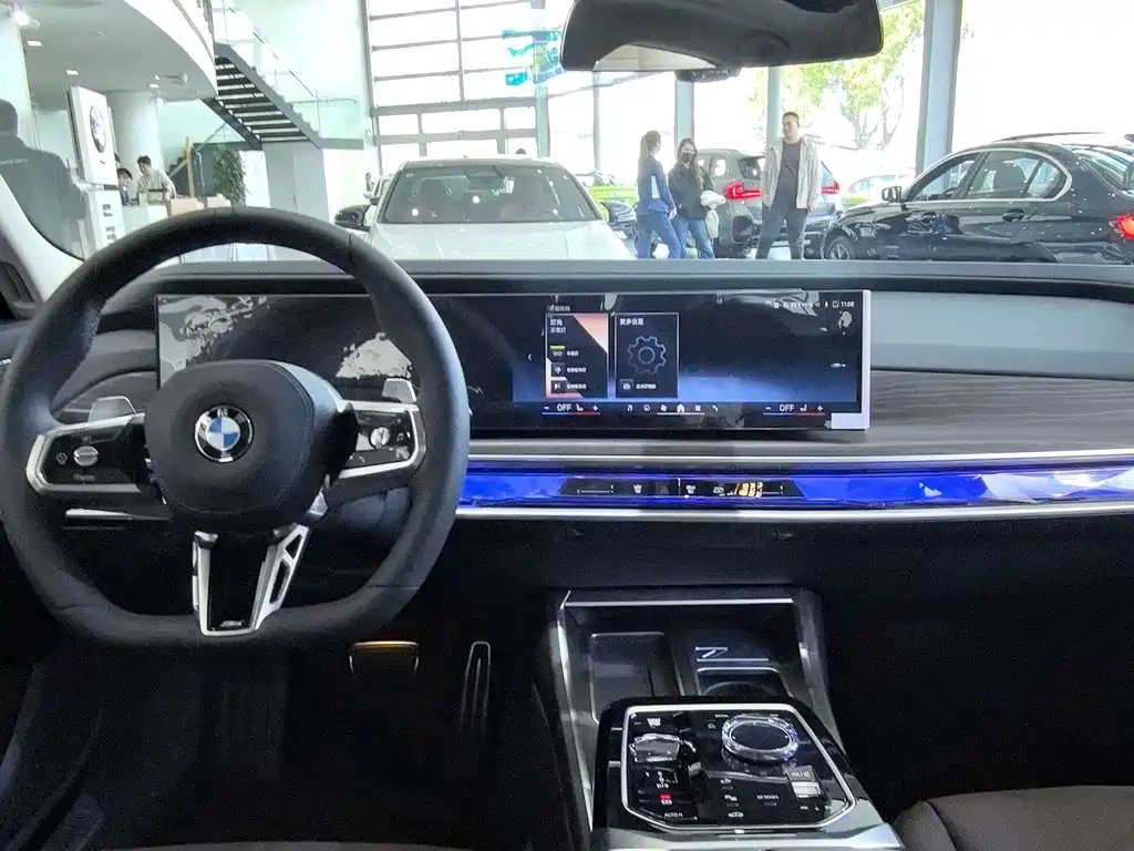 BMW BMW 7 Series 735Li M Sport Package 2026 - thumbnail 7